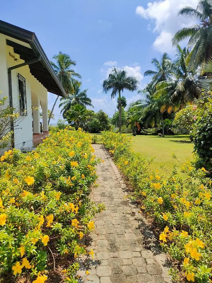 Villa Luana Yuna Au Cap