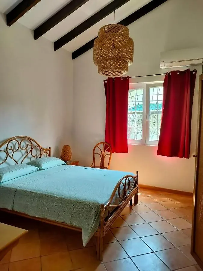 Villa Luana Yuna Au Cap 0*,  Seszele