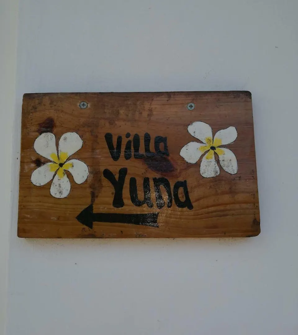 Villa Luana Yuna Au Cap 0*,